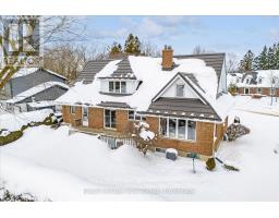 5 JACKSON CRESCENT - 33