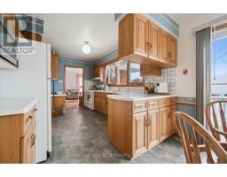 5 JACKSON CRESCENT - 41