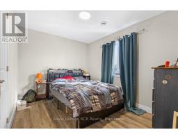 38 COBOURG LANE - 15