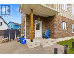 38 COBOURG LANE - 2