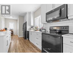 38 COBOURG LANE - 23