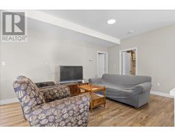 38 COBOURG LANE - 25