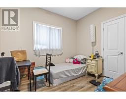 38 COBOURG LANE - 34