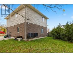 38 COBOURG LANE - 35