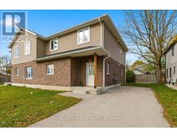 38 COBOURG LANE - 4