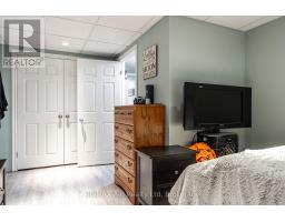 35 MAXWELL STREET - 26