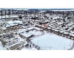 35 MAXWELL STREET - 40