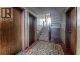 15 FLORAL CRESCENT - 24