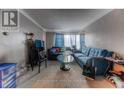 15 FLORAL CRESCENT - 33