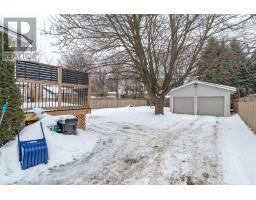 194 DUNDAS STREET N - 34