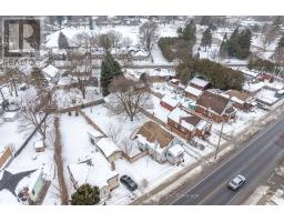 194 DUNDAS STREET N - 4