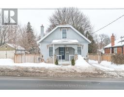 194 DUNDAS STREET N - 6