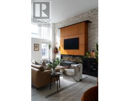 205 - 276 KING STREET W - 29