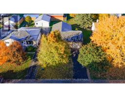 8 DUNSFORD CRESCENT - 4