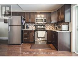 320 ALBERT STREET - 9