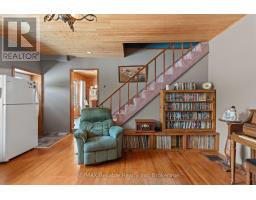 76651 LONDON ROAD - 35