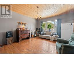 76651 LONDON ROAD - 42