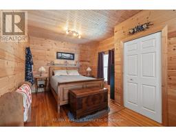 76651 LONDON ROAD - 44