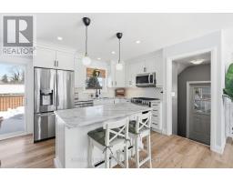 727 PALACE STREET E - 16