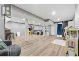 727 PALACE STREET E - 25