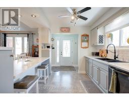 231 WHITELOCK STREET - 9