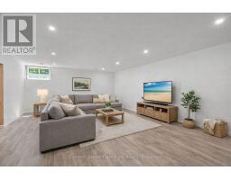 714 GLORIA STREET - 34