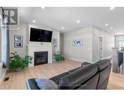 714 GLORIA STREET - 9