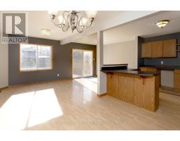 385 ST. VINCENT STREET S - 12