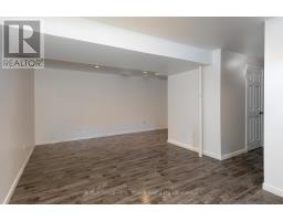 385 ST. VINCENT STREET S - 21