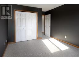 385 ST. VINCENT STREET S - 28