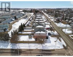 385 ST. VINCENT STREET S - 33