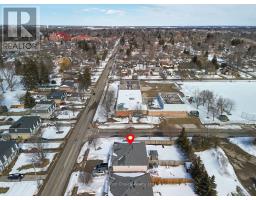 385 ST. VINCENT STREET S - 40