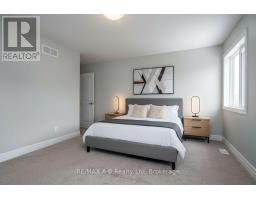 45 ROBERTSON DRIVE - 25