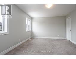 45 ROBERTSON DRIVE - 31