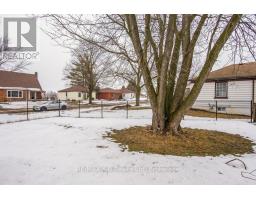 54 GLASTONBURY DRIVE - 11