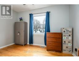 54 GLASTONBURY DRIVE - 29