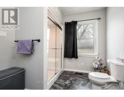 54 GLASTONBURY DRIVE - 33