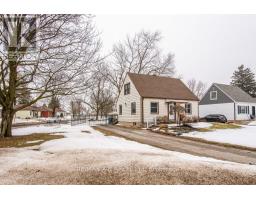 54 GLASTONBURY DRIVE - 4