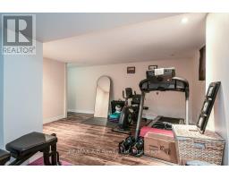 54 GLASTONBURY DRIVE - 42