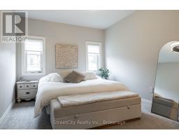 32 CULLITON STREET - 19