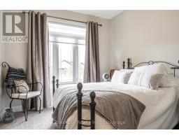 32 CULLITON STREET - 23