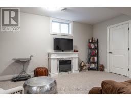 32 CULLITON STREET - 29