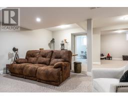 32 CULLITON STREET - 30