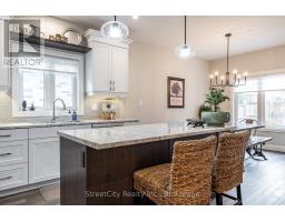 32 CULLITON STREET - 8