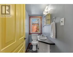 27 PACIFIC AVENUE - 24