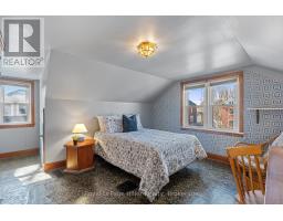 27 PACIFIC AVENUE - 25