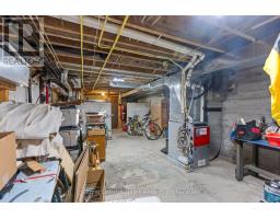 27 PACIFIC AVENUE - 32