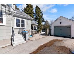 27 PACIFIC AVENUE - 36