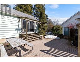 27 PACIFIC AVENUE - 37