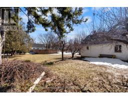 27 PACIFIC AVENUE - 40